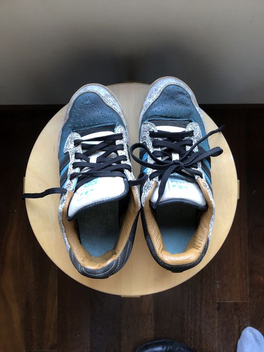 Sapatilhas adidas tamanho 42