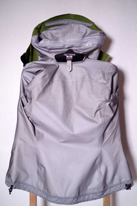 Дощовик Arc'teryx Zeta LT Jacket оригінал S розмір стан нова річ сток