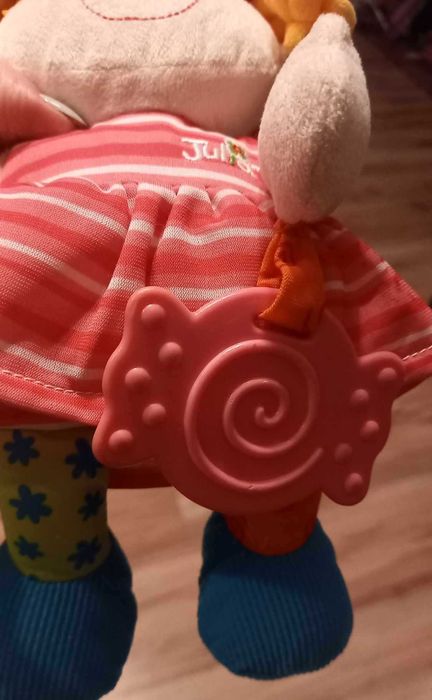 Lalka dla niemowląt szeleszcząca z gryzakami