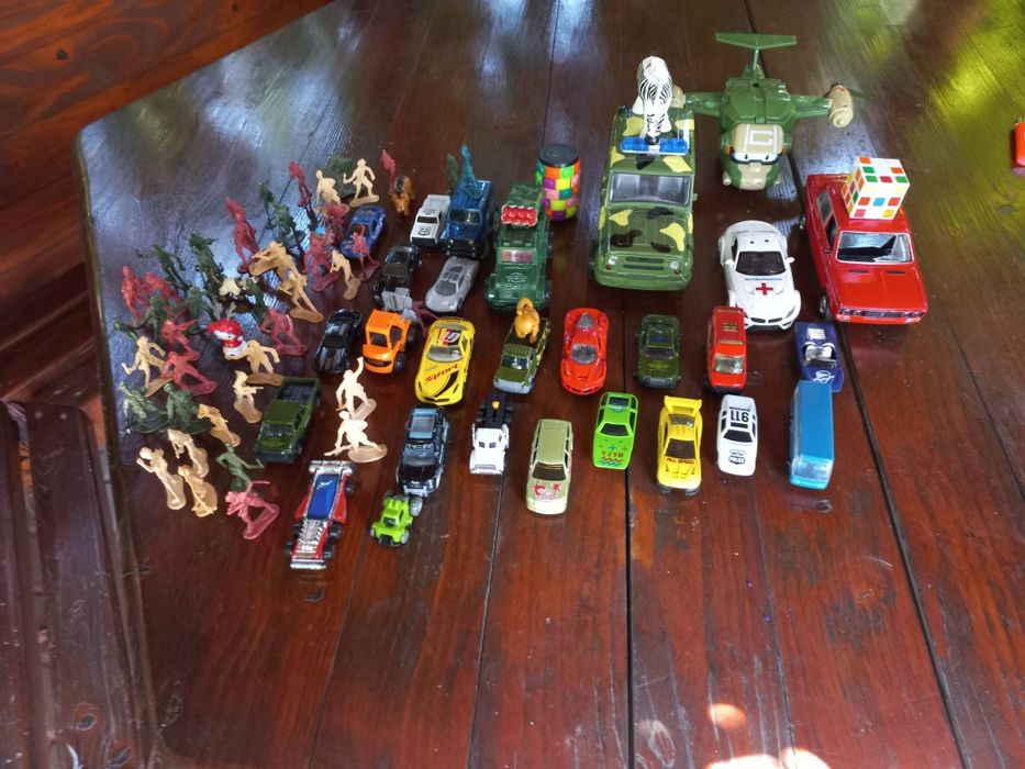 Проодам дитячі іграшки