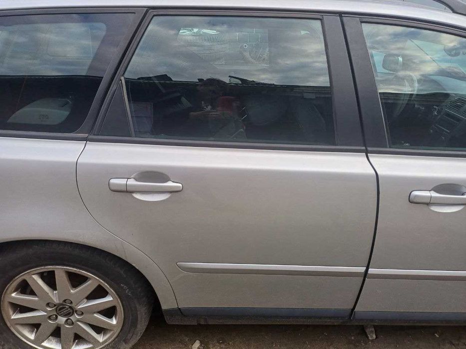 Дверь передняя задняя левая правая двері Volvo V50 2004-2010 разборка