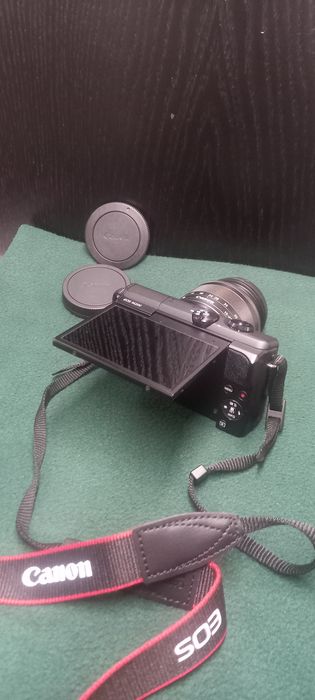 Canon mirrorless EOS M200 + Lente 15/45