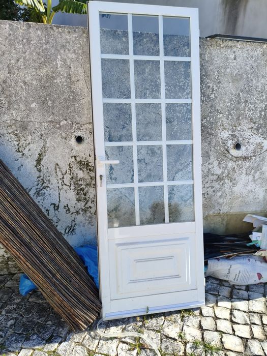 Caixilharia em segunda mão