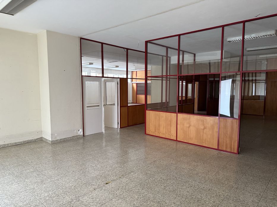 Arrenda-se Loja Centro Santo Tirso