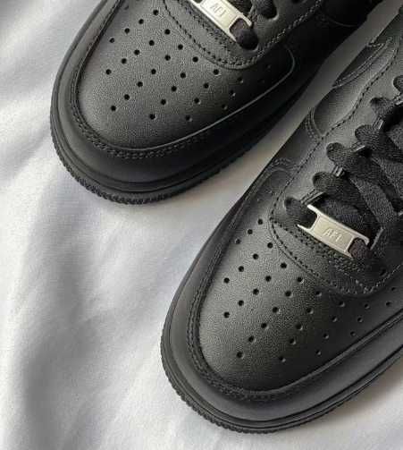 Buty Nike Air Force 1 Low '07 Black R.42