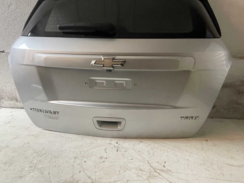 Chevrolet Trax Klapa Bagażnika Pokrywa Tył Tylna 2013 GAN Kamera