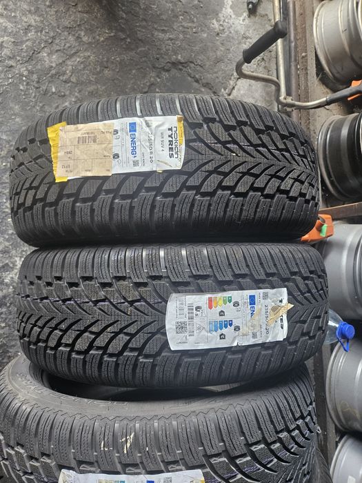 Opony zimowe 235/50/20 nokian wr suv 4 xl