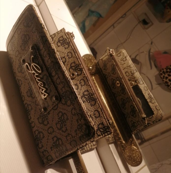 Nietuzinkowy portfel GUESS nowy