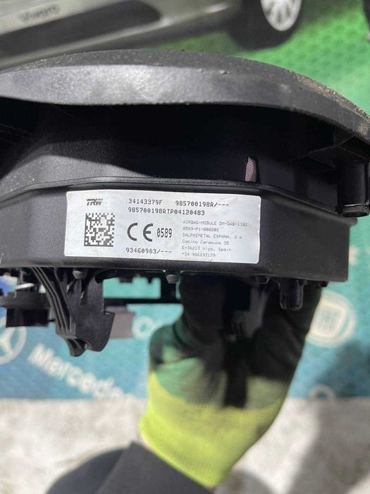 Подушка безпеки в руль 985700198r Renault Trafic III Рено Трафік 3