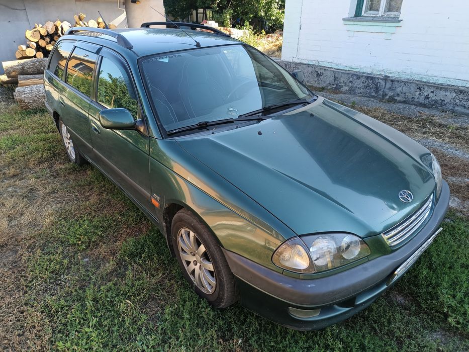 Toyota avensis 98р