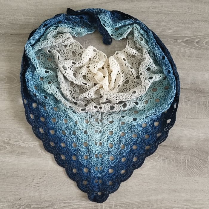 Chusta szydełkowa ombre