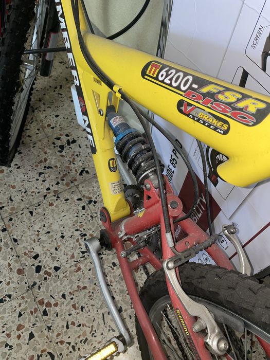 Bicicleta pouco usada