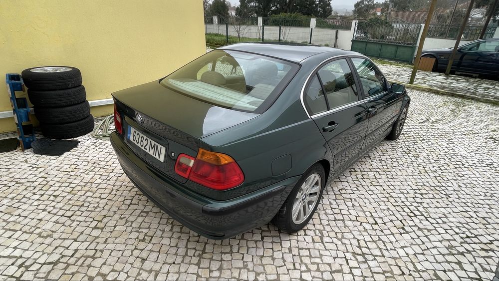 BMW e46 320i sedan
