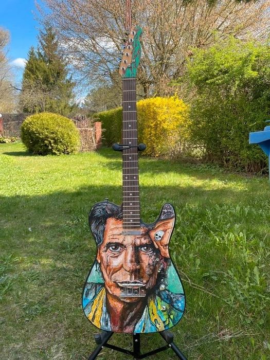 Gitara obraz na gitarze elektrycznej custom paint Keith Richards