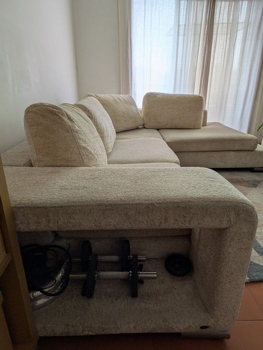 Sofa grande com chaise long