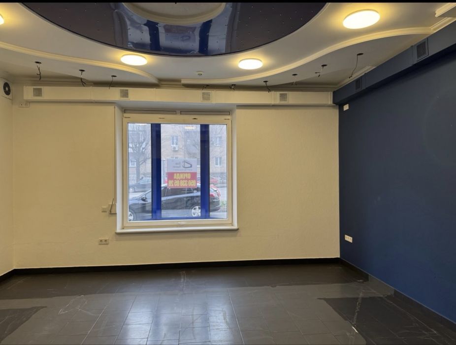 ОРЕНДА . Проспект Незалежності .