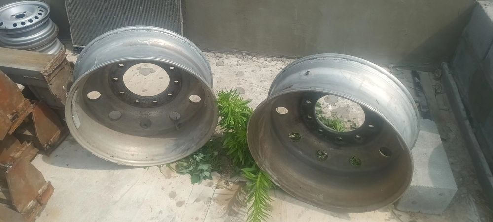Диски б у вантажні 22.5x8.25 алюмінієві для американських тягачів