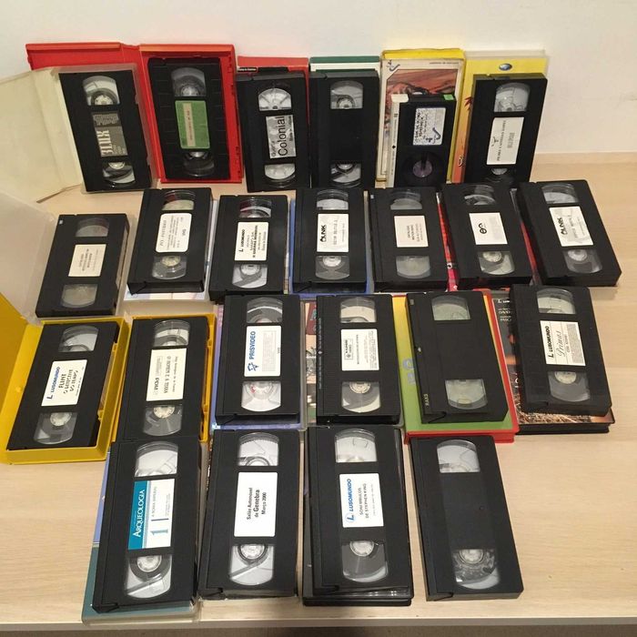 Lote de 23 cassetes VHS originais