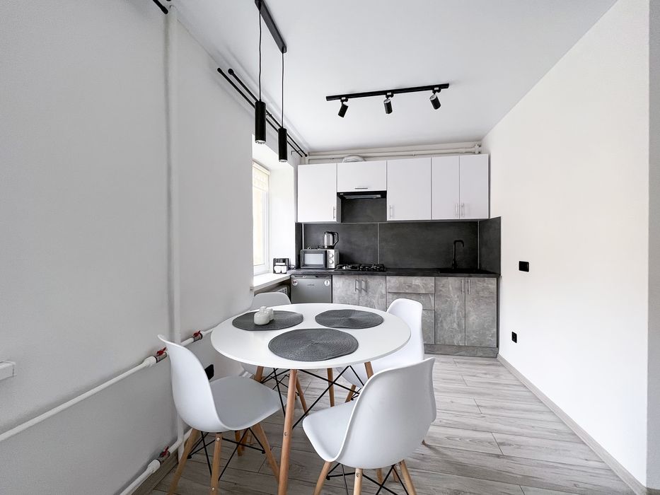 Квартира подобово по вул. Бельведерська, 49