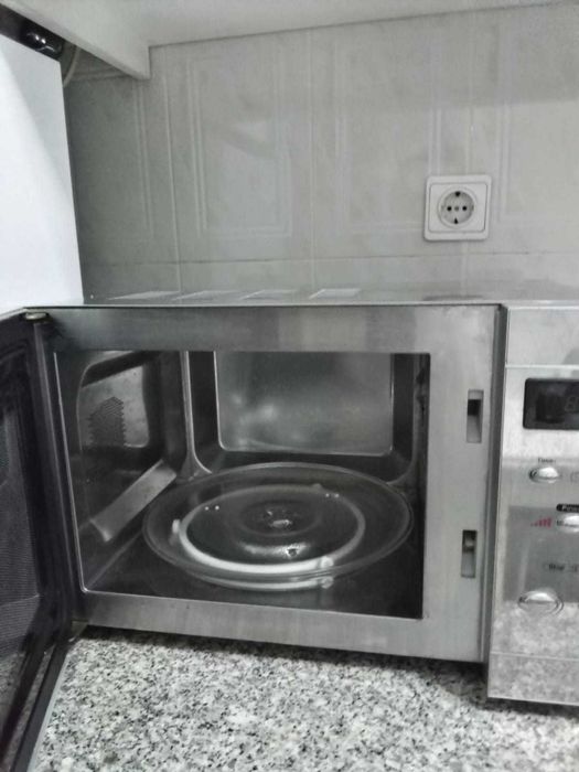 Microondas ELECTRONIA