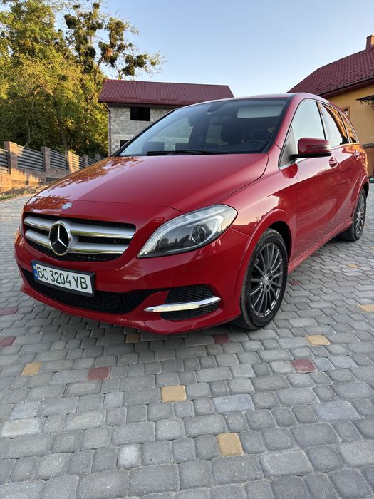 Mercedes-Benz B 250E