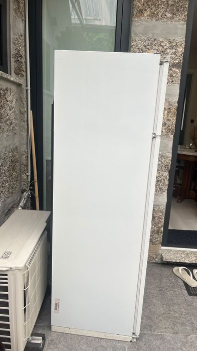 Vende-se frigorífico