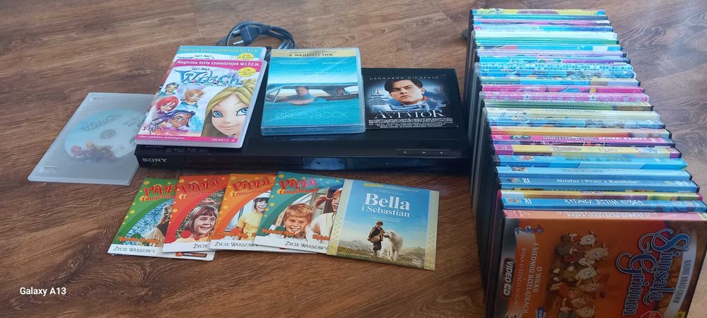 DVD Sony plus 36 bajek.