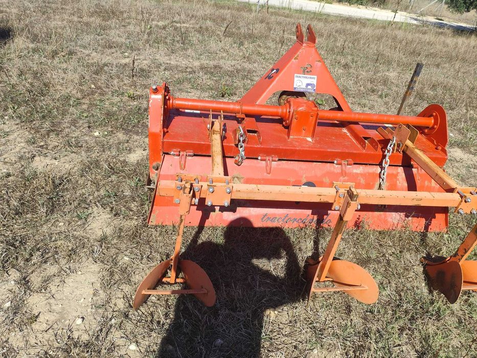 VENDO TRATOR HURLIMANN XF 90.4