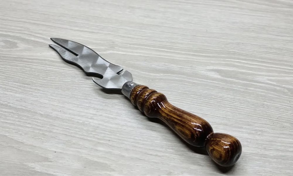 Вилка/нож/открывашка для шашлыка, с деревянной ручкой: 200 грн. - Посуд ...