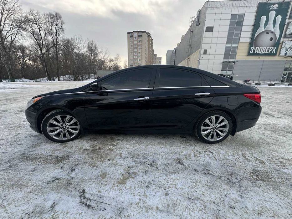 Продам Hyundai Sonata 2013
