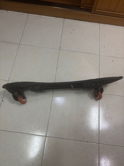 Skate waveboard impecável