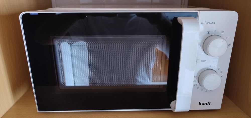 Microondas Kunft490576609983877120