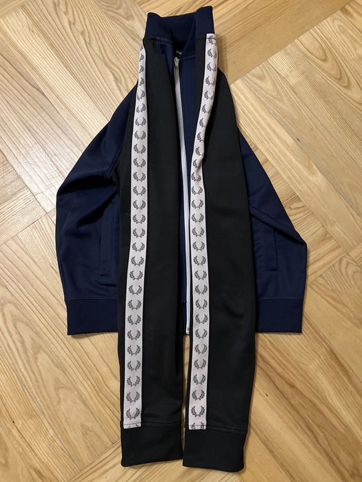 Олімпійка Fred Perry