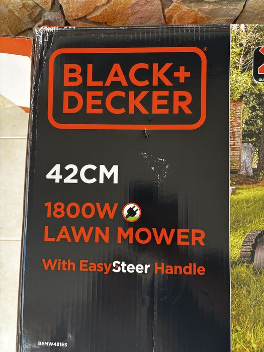 Corta Relvas Black Decker