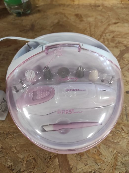 Zestaw do manicure,pedicure nie używany