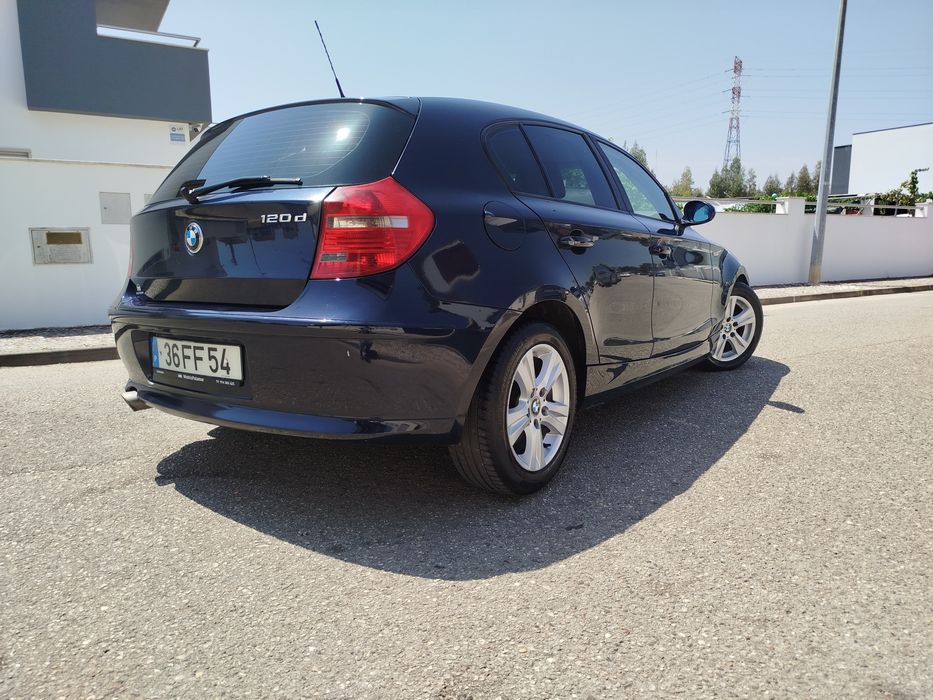 BMW serie 1 versão 120D 177 edition sport impecável