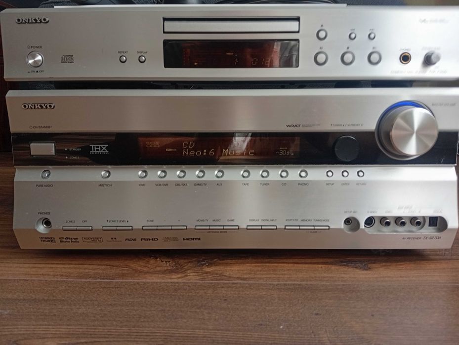 Amplituner ONKYO TX SR706 z odtwarzaczem CD ONKYO DX-7355