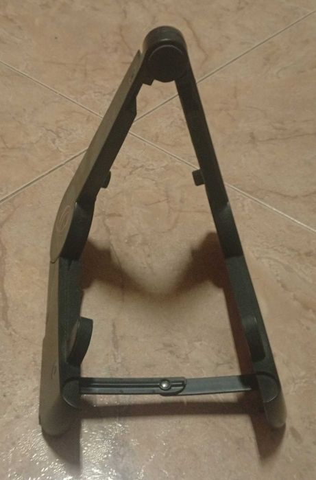 Ukulele novo, com saco e suporte