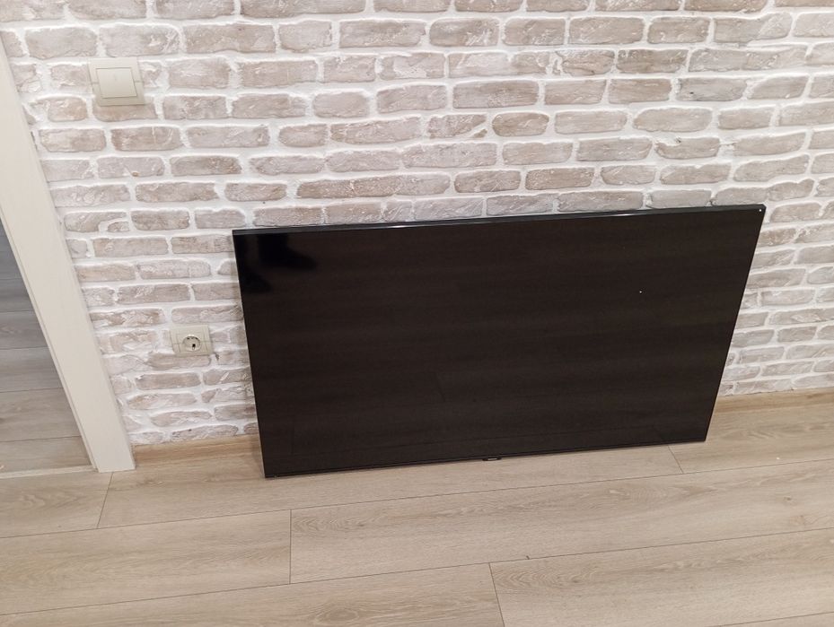 Телевізор samsung 8 series