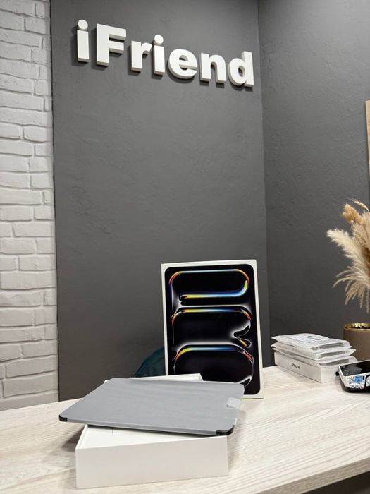 Apple iPad Pro 11 2025 M5, 256GB, Space Black, Wi-Fi+LTE (ME2N4)