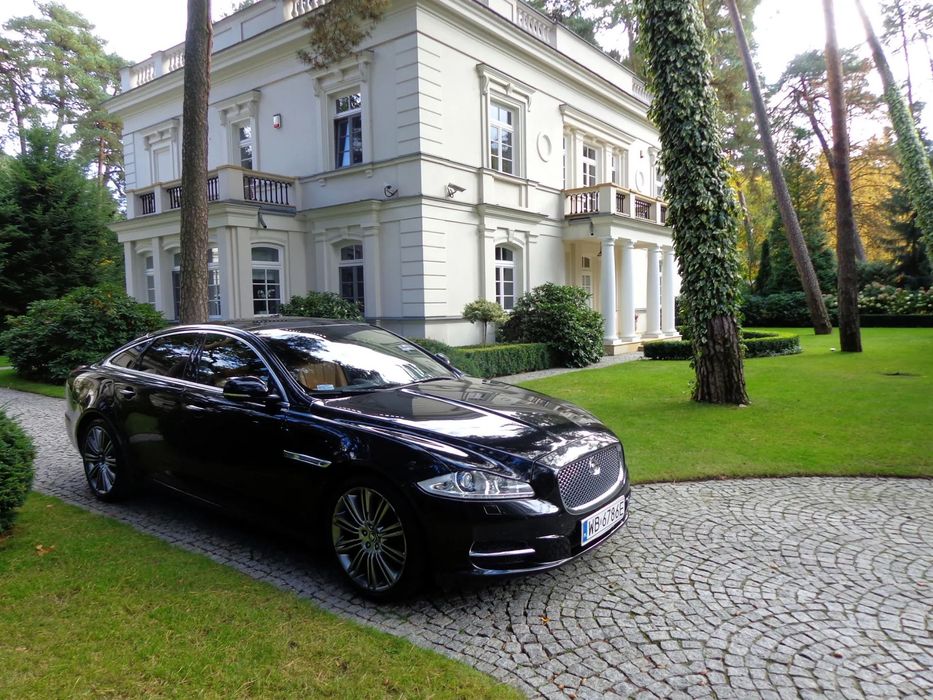 Jaguar XJ