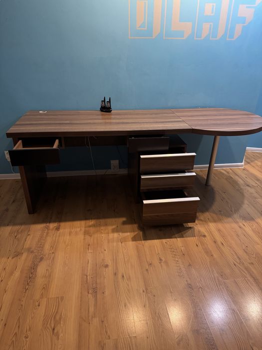 Biurko drewniane dlugosc  calkowita 2,2 metra