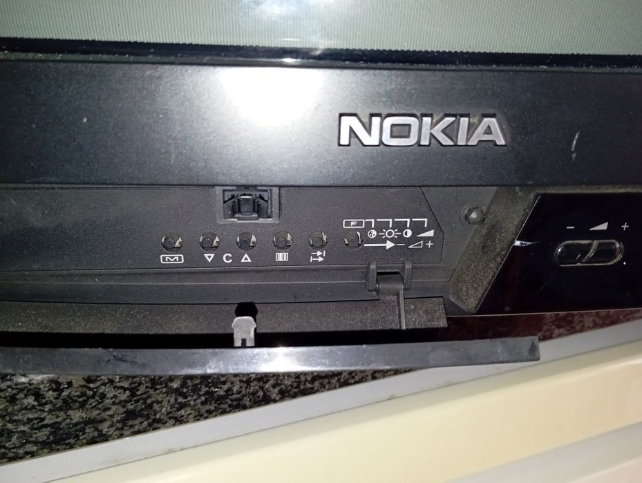 Televisão / televisor  Nokia 3712 OS ( CRT )