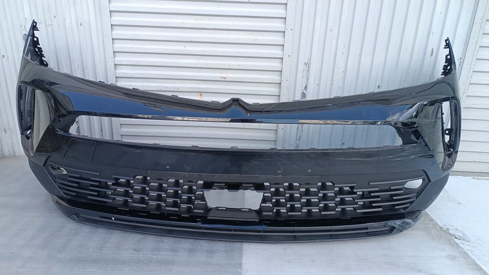 Vendo parachoque de frente Opel moka B ano 2021/24