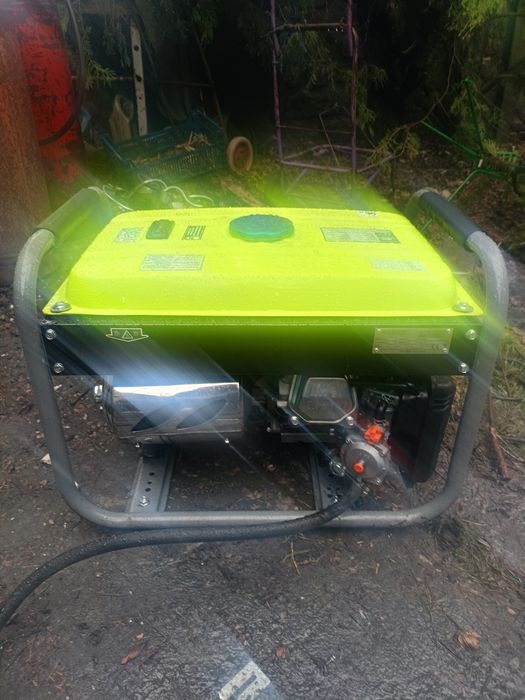 Продам генератор