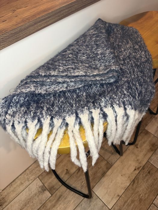 Gerard Pasquier gruby szal