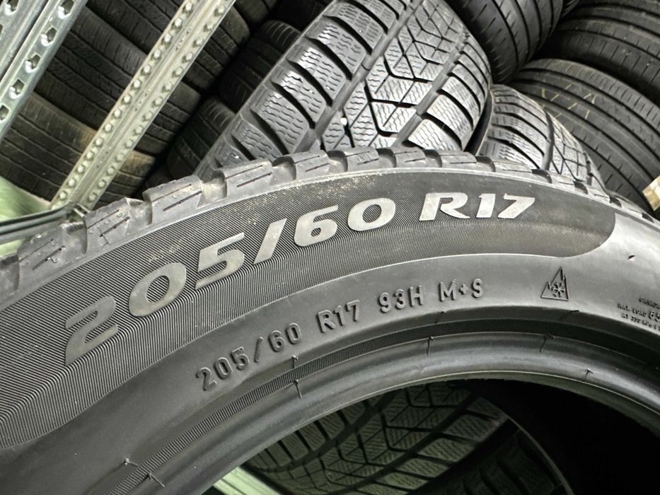 205-60 R17 93H Pirelli Winter Sottozero 3 4шт