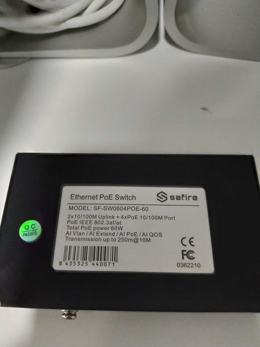 Switch Safire SF-SW0604POE-60 POE 2x 10/100M Uplink + 4x POE 10/100 Port Ideal para CCTV em bom estado