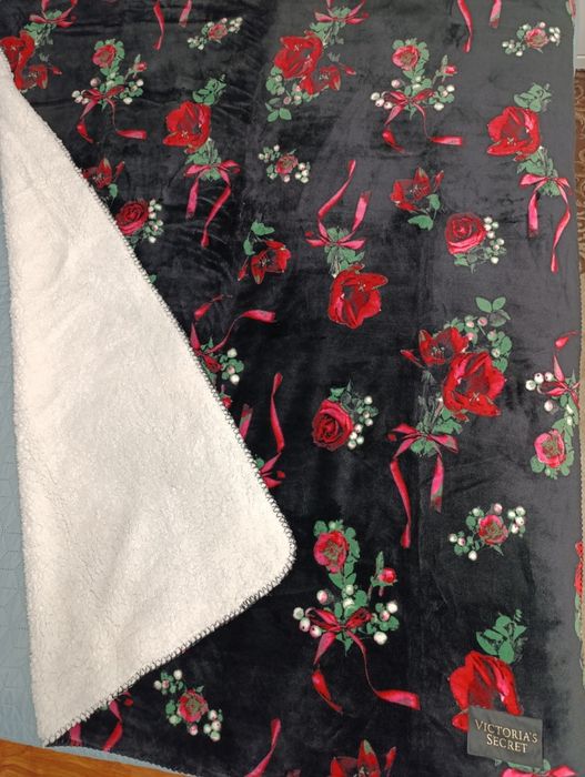 Оригінальний плед Victoria's Secret Plush Fleece Blanket
М'який плед В