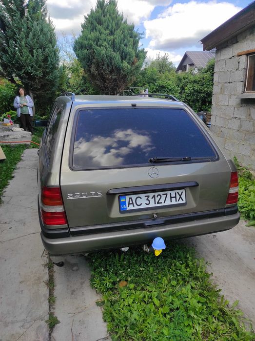 лродаж мерс 124 універсал